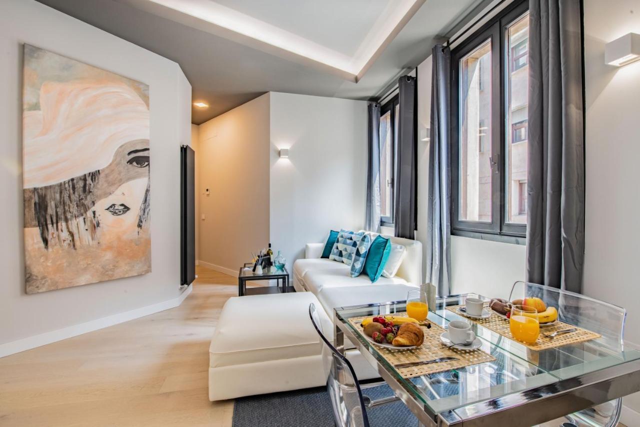 Sweett- Duomo Apartment Milan Exterior photo